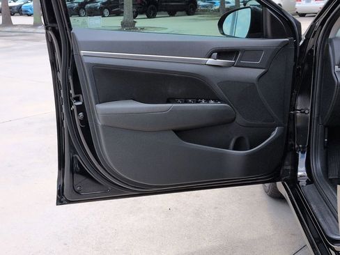 Used 2020 Hyundai Elantra SEL w/ Cargo Package (C1) FWD image 7
