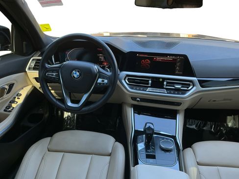 Used 2019 BMW 330i Sedan w/ Driving Assistance Package image 11