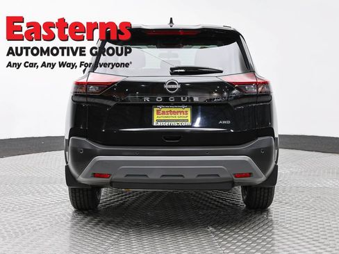 Used 2023 Nissan Rogue S AWD/4WD image 6
