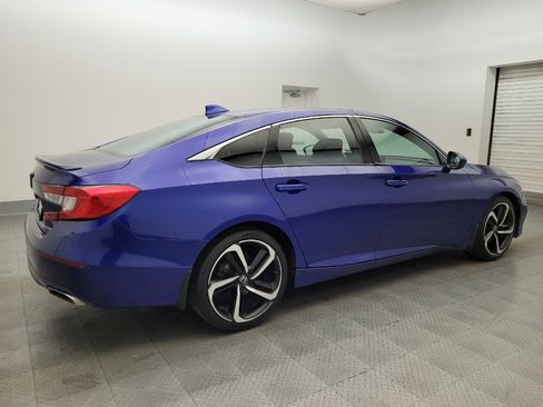 Used 2018 Honda Accord Sport image 10