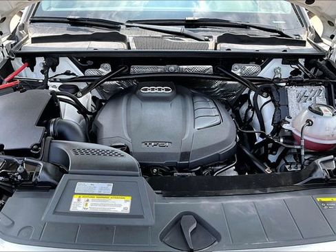 Used 2018 Audi Q5 2.0T Premium w/ Convenience Package AWD/4WD image 9