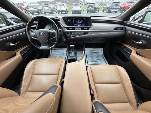 Used 2020 Lexus ES 350 w/ Premium Package image 20
