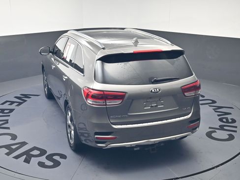 Used 2016 Kia Sorento SX image 25