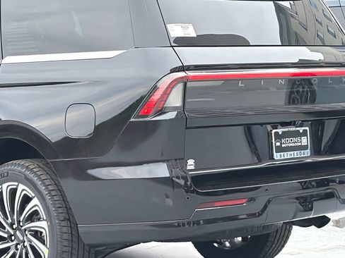 New 2026 Lincoln Navigator Black Label AWD/4WD image 7