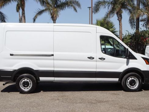 Used 2023 Ford Transit 250 Medium Roof RWD image 11