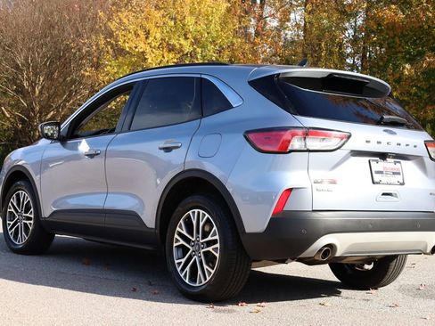 Used 2022 Ford Escape SEL w/ Technology Package image 4