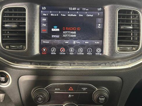Used 2017 Dodge Charger SXT RWD image 28