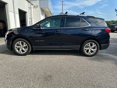 Used 2020 Chevrolet Equinox LT FWD image 2