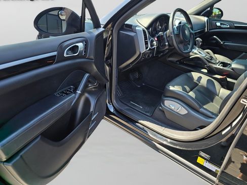 Used 2012 Porsche Cayenne AWD/4WD image 21