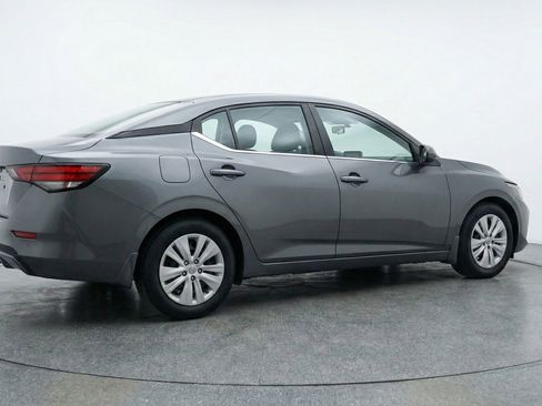 Used 2025 Nissan Sentra S FWD image 9