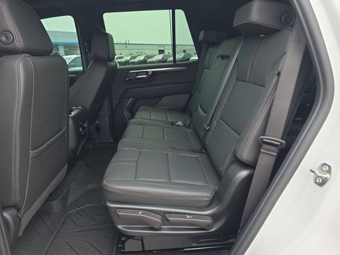 Used 2026 Chevrolet Tahoe RST w/ Sun And Tow Package AWD/4WD image 11