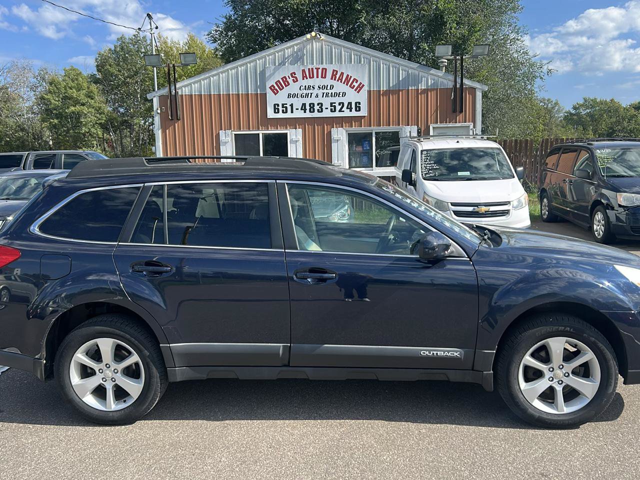 Used 2014 Subaru Outback 2.5i Premium AWD/4WD image 4
