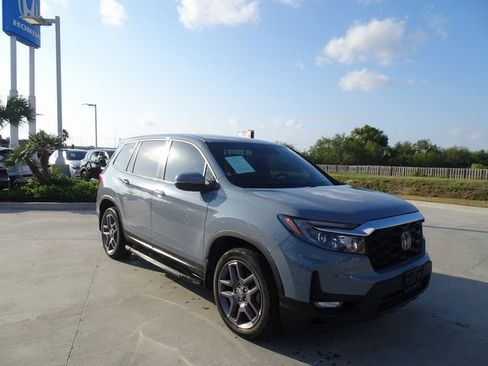 Certified 2023 Honda Passport EX-L image 3