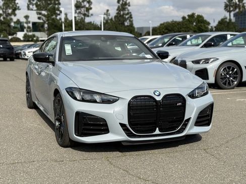 New 2026 BMW M440i Coupe w/ Parking Assistance Package image 5