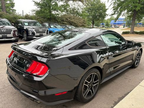 Used 2018 Ford Mustang GT RWD image 5