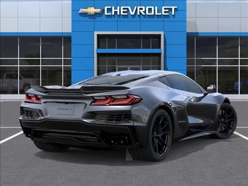 New 2027 Chevrolet Corvette Grand Sport RWD image 4