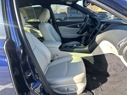 Used 2024 INFINITI Q50 Sensory image 22