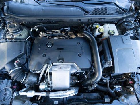 Used 2017 Buick Regal Premium w/ Driver Confidence Package #1 image 10