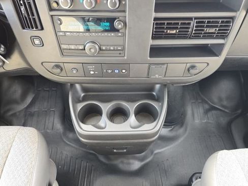 Used 2025 Chevrolet Express 3500 LS image 24