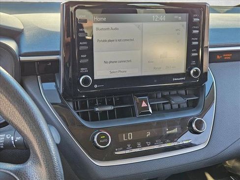 Used 2022 Toyota Corolla LE image 13