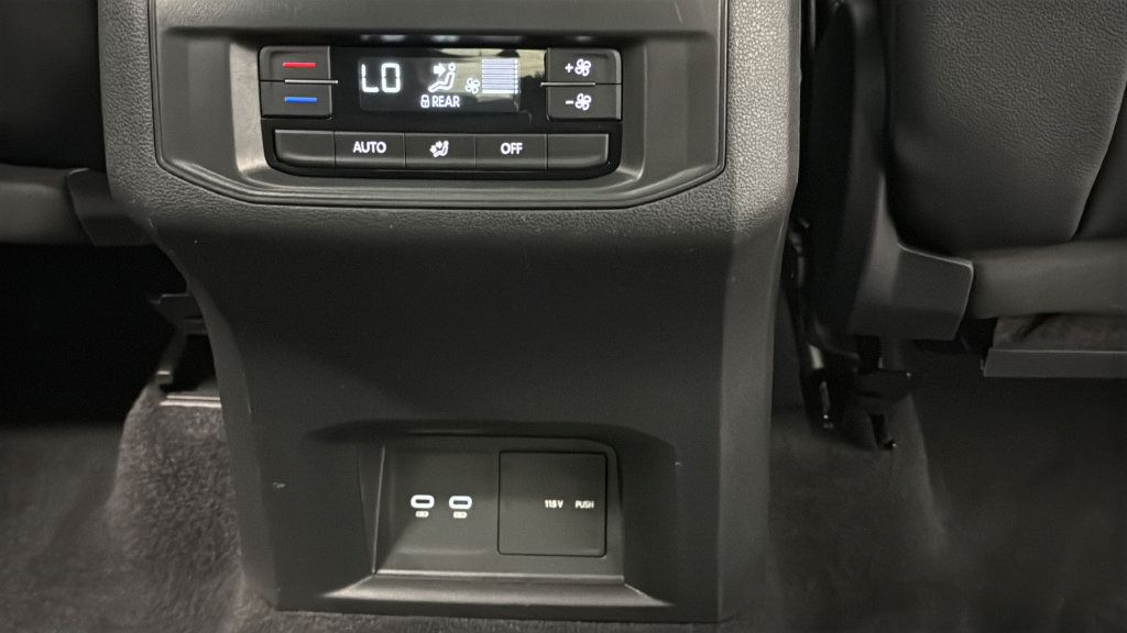 Used 2022 Volkswagen Atlas SEL AWD/4WD image 38