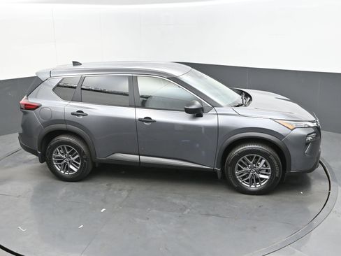 Certified 2025 Nissan Rogue S image 31