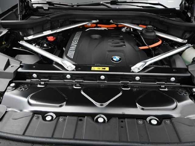 New 2026 BMW X5 xDrive50e w/ Executive Package AWD/4WD image 22