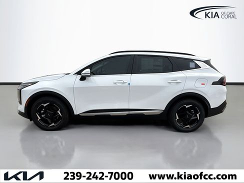 New 2026 Kia Sportage EX image 2