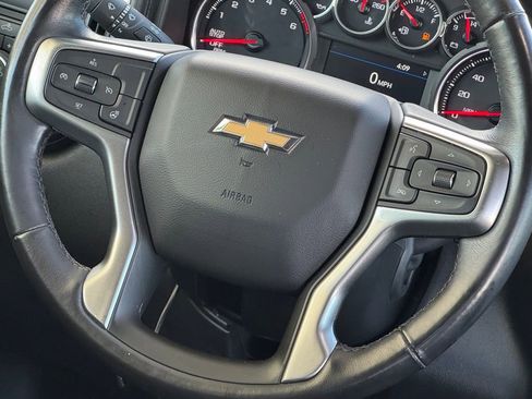 Used 2021 Chevrolet Silverado 1500 LT image 24