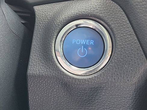 Used 2020 Toyota RAV4 Limited AWD/4WD image 20