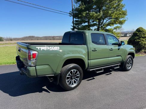 Used 2021 Toyota Tacoma TRD Sport w/ Advanced Technology Package image 7