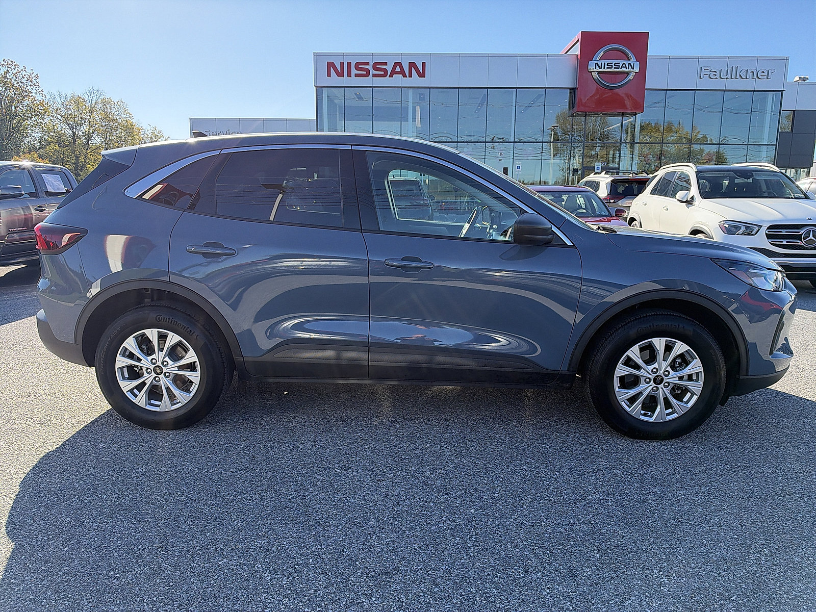 Used 2024 Ford Escape Active AWD/4WD image 2