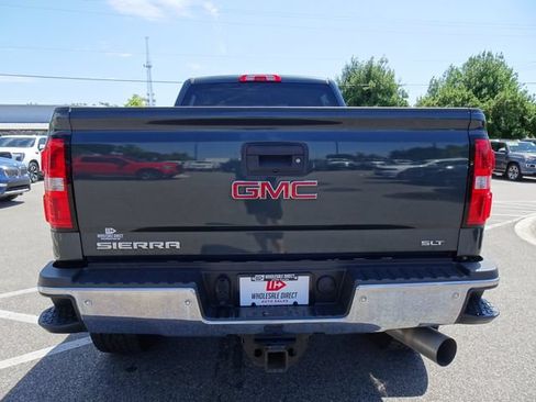 Used 2018 GMC Sierra 2500 SLT w/ Duramax Plus Package AWD/4WD image 5