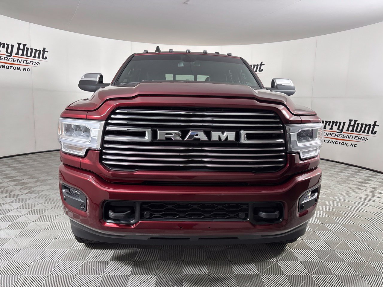 Used 2022 RAM 2500 Laramie AWD/4WD image 2