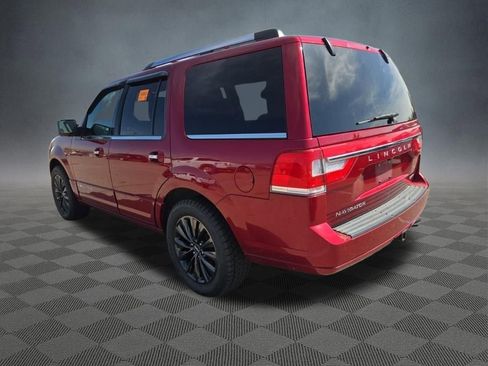 Used 2015 Lincoln Navigator 4WD image 2
