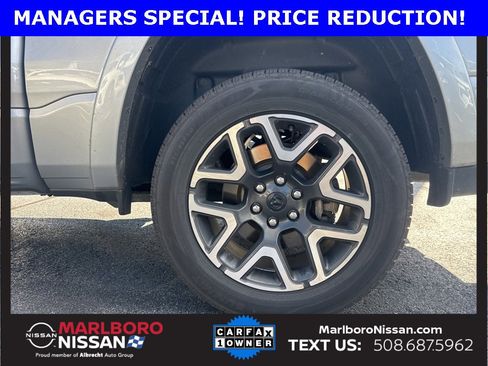 Used 2025 RAM 1500 Laramie image 12