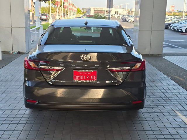 Used 2025 Toyota Camry LE FWD image 9