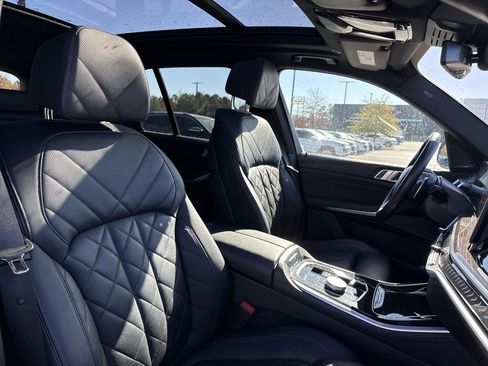 Used 2024 BMW X5 xDrive40i image 19