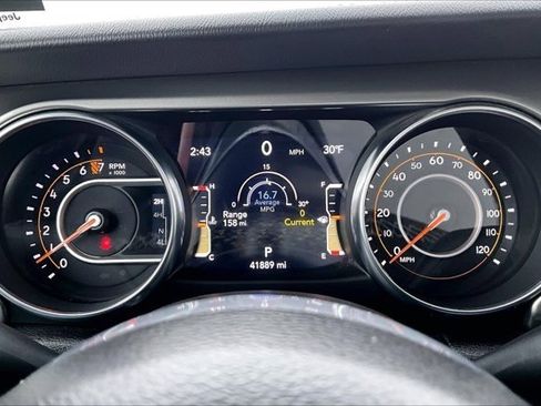 Used 2023 Jeep Gladiator Overland image 14