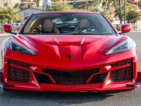 Used 2021 Chevrolet Corvette Stingray Premium Cpe w/ 3LT RWD image 13