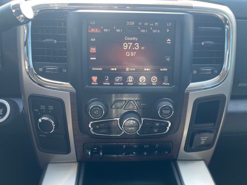 Used 2015 RAM 2500 Laramie w/ Convenience Group AWD/4WD image 11