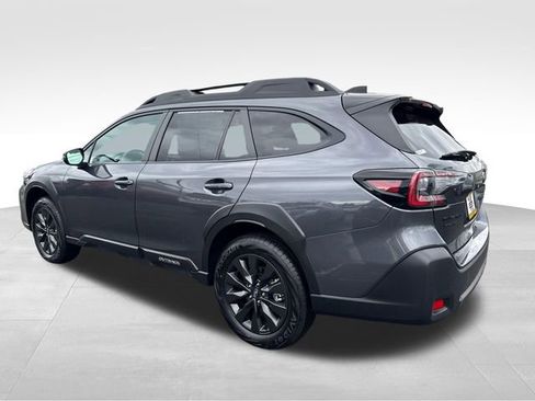 Certified 2025 Subaru Outback Onyx Edition image 5