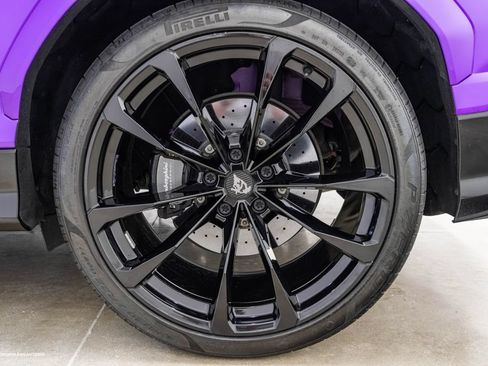 Used 2022 Lamborghini Urus AWD/4WD image 7