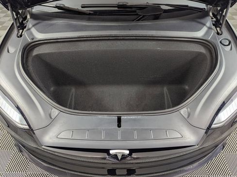 Used 2024 Tesla Model X image 23