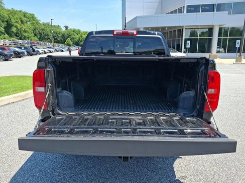 Used 2022 Chevrolet Colorado Z71 w/ Trail Boss Package AWD/4WD image 28