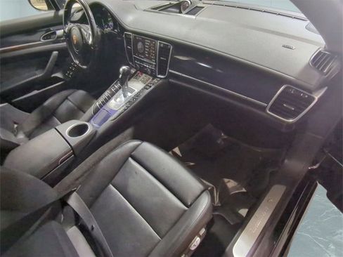 Used 2014 Porsche Panamera S image 28