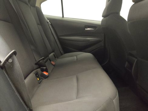 Used 2021 Toyota Corolla LE w/ LE Convenience Package FWD image 19