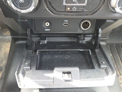 Used 2014 Ford F150 XLT w/ Equipment Group 302A Luxury AWD/4WD image 29