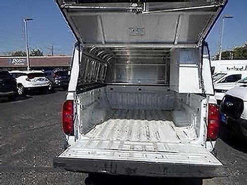 Used 2022 Chevrolet Colorado W/T w/ WT Convenience Package RWD image 5