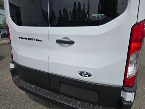 New 2026 Ford Transit 250 148 Medium Roof RWD image 13